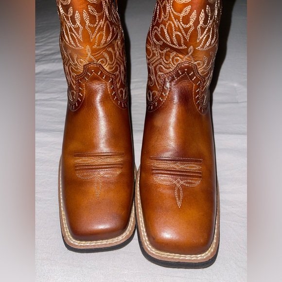 𝙰𝚛𝚒𝚊𝚝 𝙱𝚘𝚘𝚝𝚜 ! - Picture 2 of 6